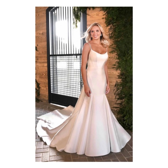 NWT Essense of Australia D3404 CLASSIC TRUMPET WEDDING DRESS WITH DETACHABLE BOW - Picture 5 of 8